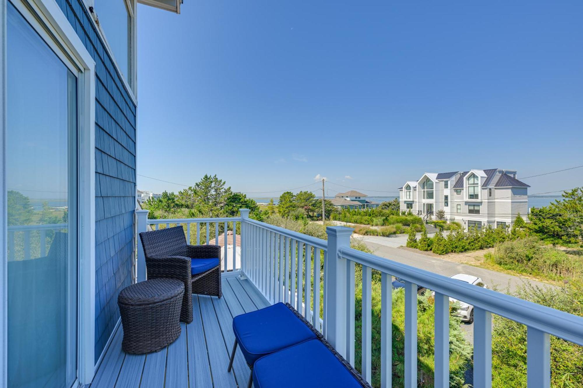 Westhampton Beach Home With Deck And Ocean Views! Eksteriør bilde